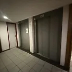 Апартаменты Neves - Location: Joli Pour 4 Personnes, Etage Eleve, Balcon Ensoleille, Dans Un Quartier Anime *