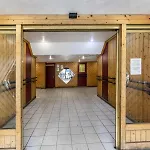 Neves - Location: Joli Pour 4 Personnes, Etage Eleve, Balcon Ensoleille, Dans Un Quartier Anime *