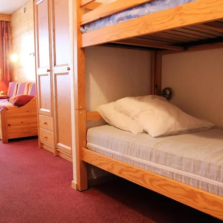 Neves - Location: Joli Pour 4 Personnes, Etage Eleve, Balcon Ensoleille, Dans Un Quartier Anime Апартаменты Валь-Торанс